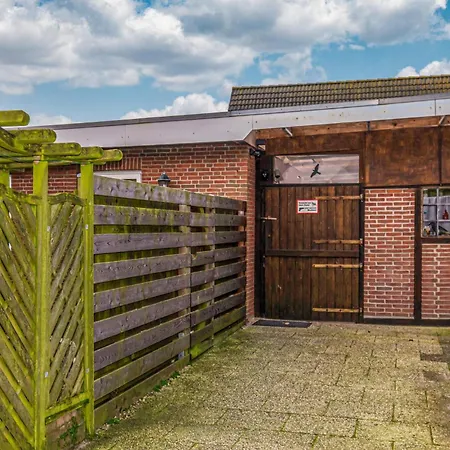 1 Bedroom In Διαμέρισμα *